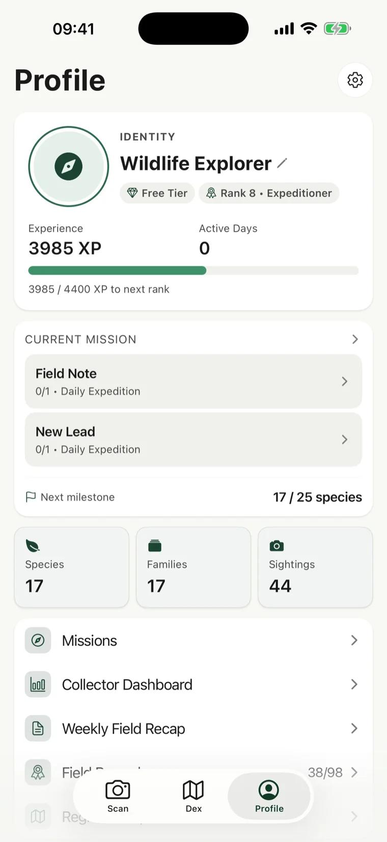O ecrã de perfil do RealDex a mostrar Patente 8 Expedicionário, 3985 XP, as missões diárias atuais e totais de 17 espécies, 17 famílias e 44 avistamentos.